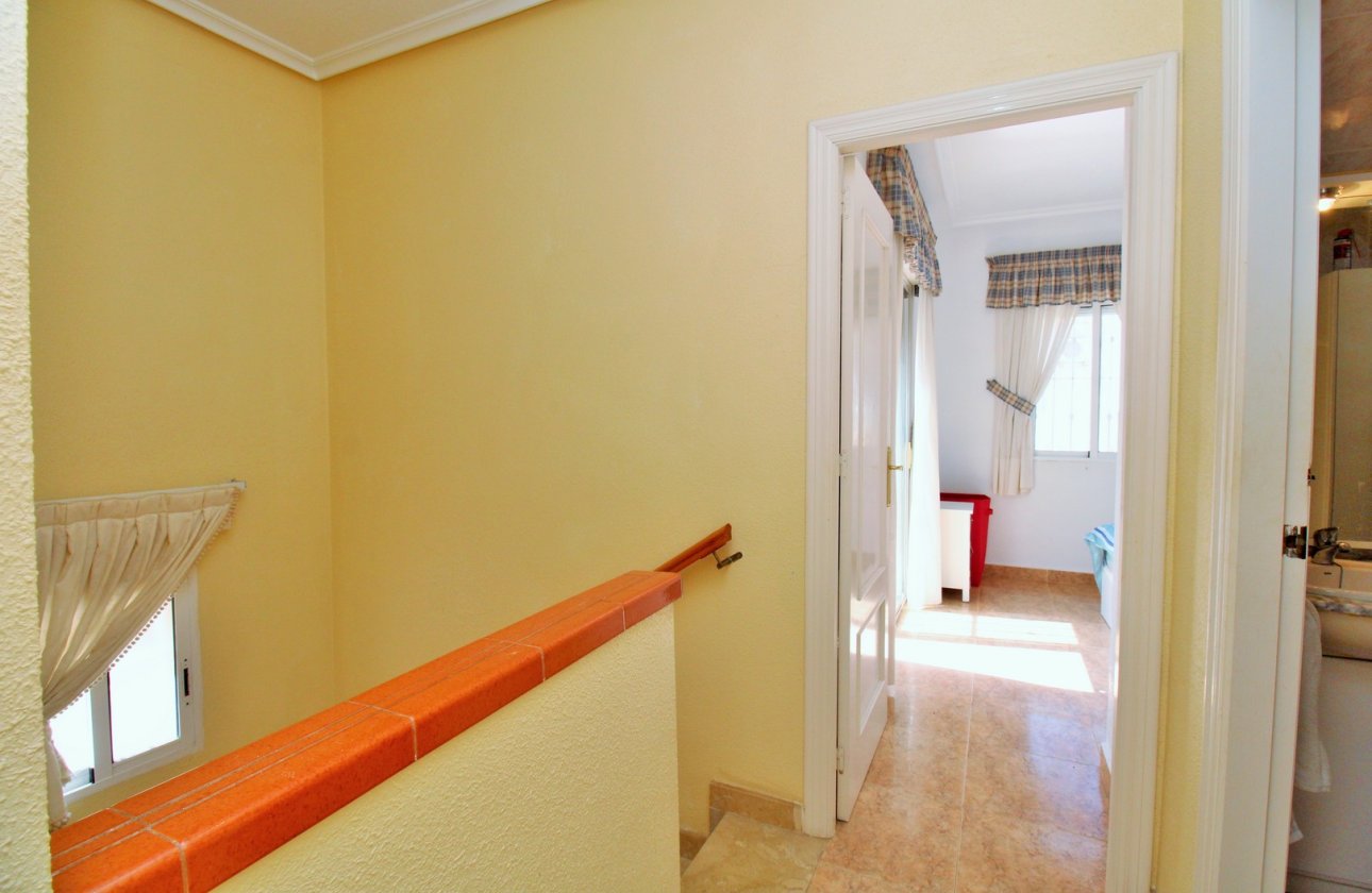 Resale - Villa - Orihuela Costa - Playa Flamenca