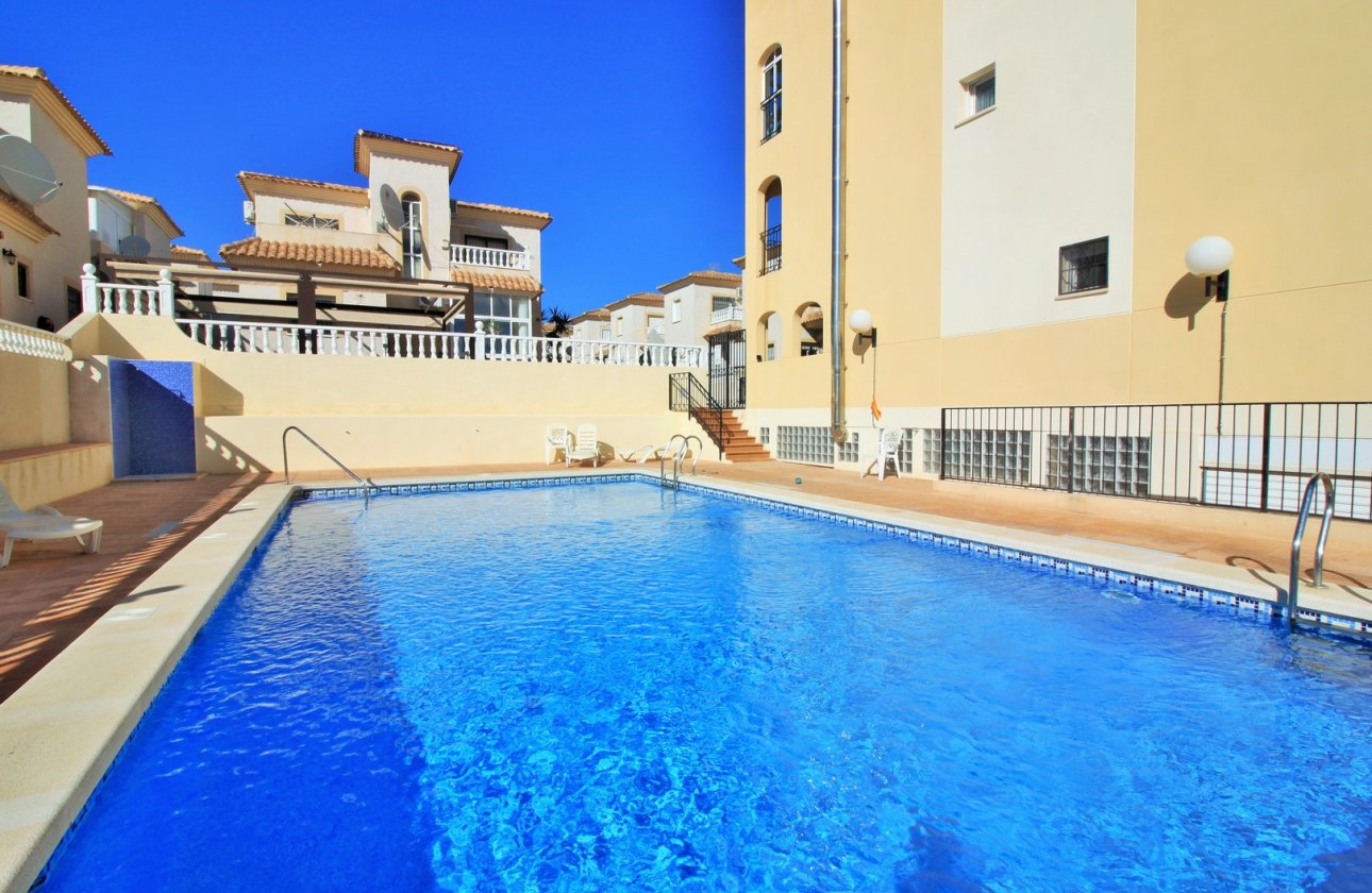 Resale - Villa - Orihuela Costa - Playa Flamenca