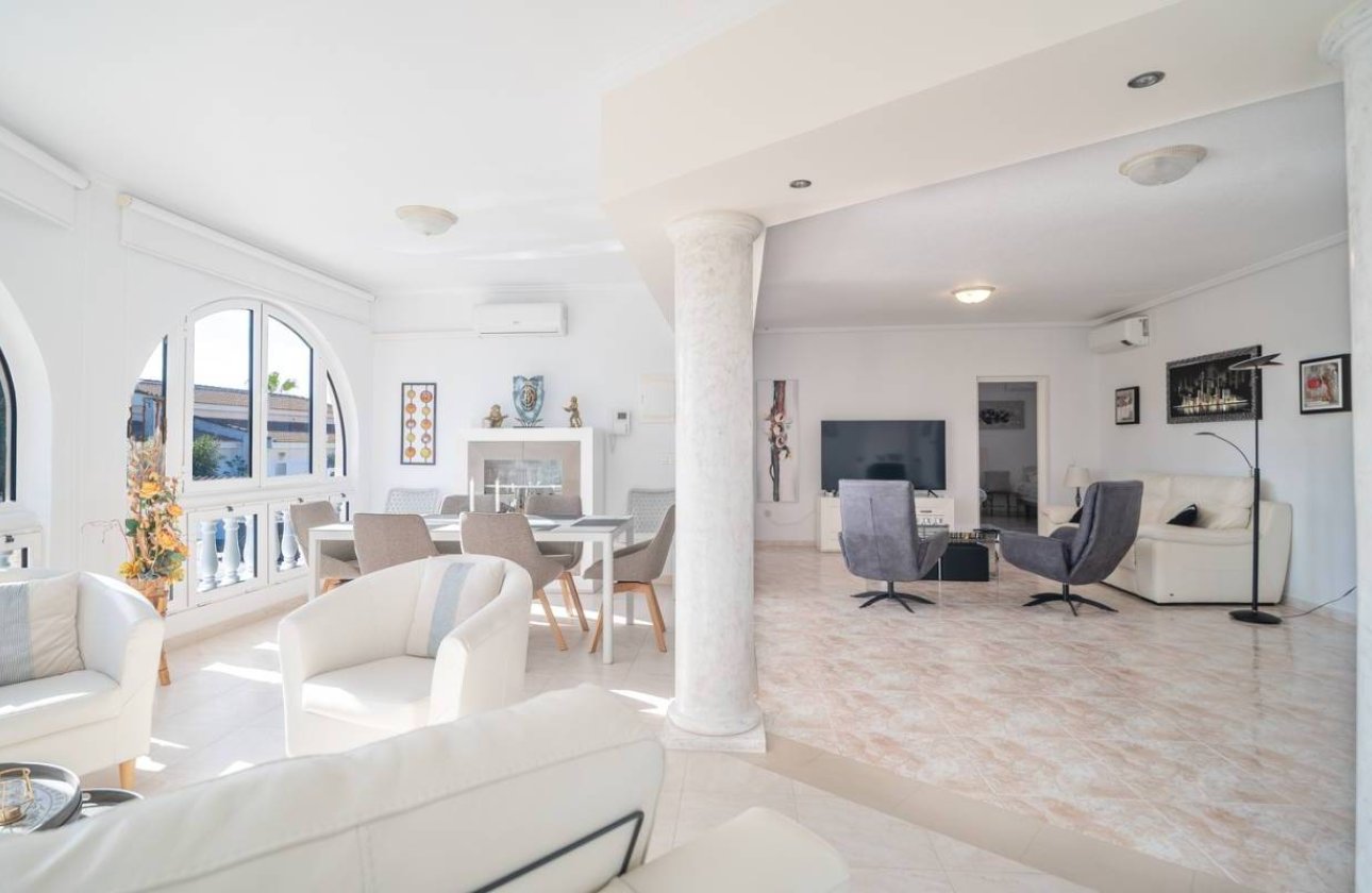 Resale - Villa - Ciudad Quesada