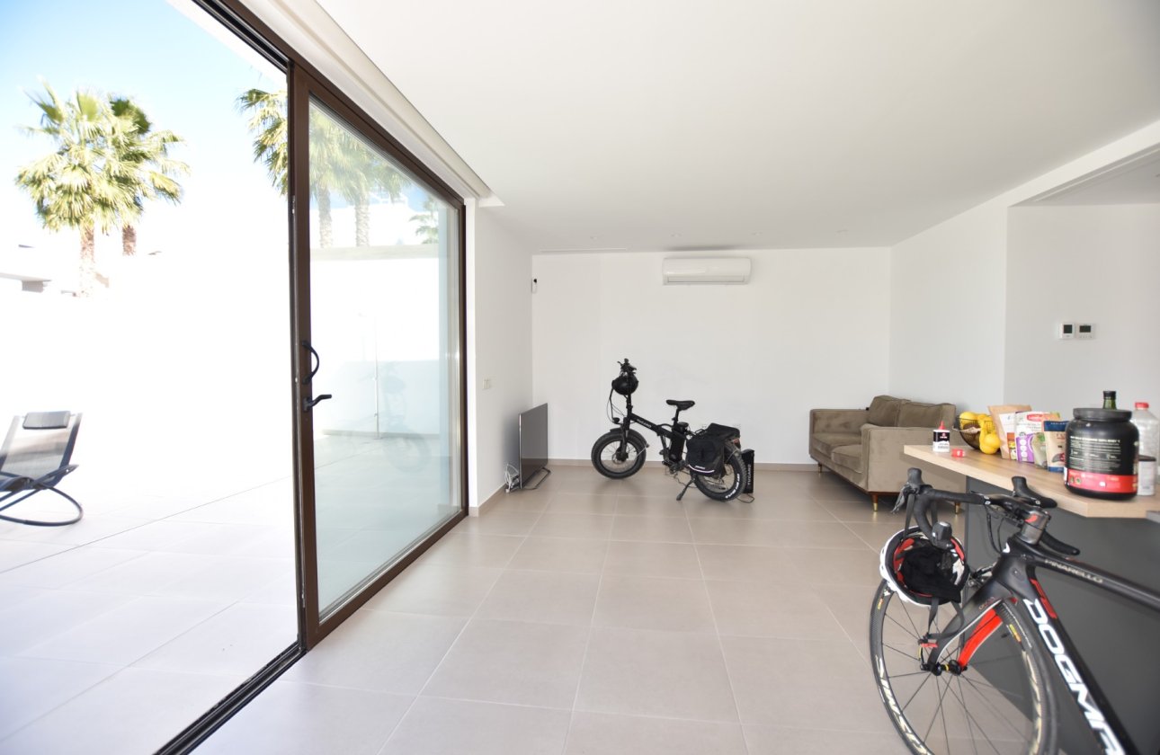 Reventa - Villa - Benijofar