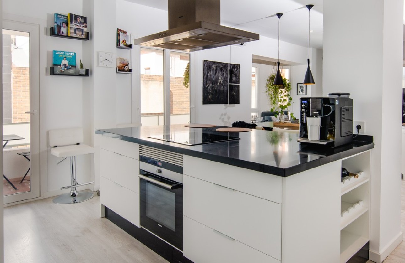 Resale - Apartment / flat - Alicante - - Centro  -