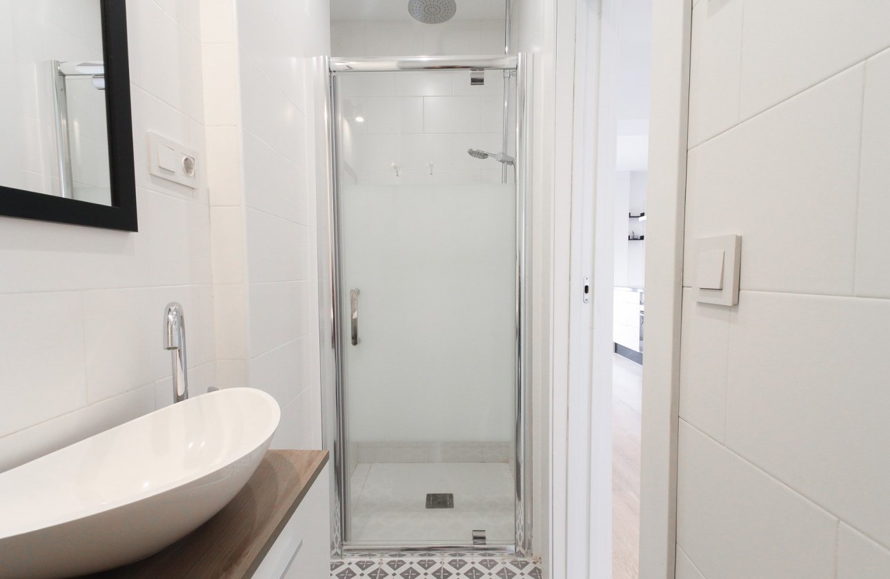 Resale - Apartment / flat - Alicante - - Centro  -