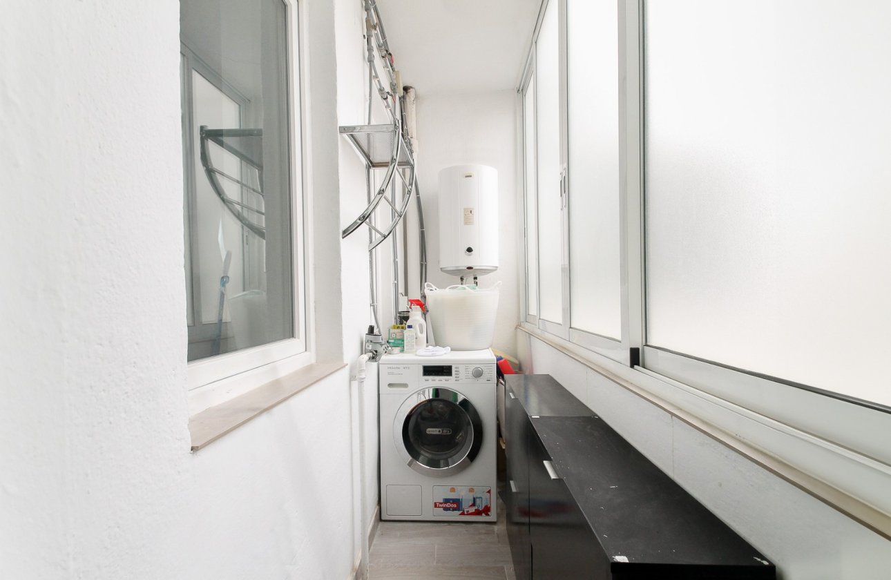 Resale - Apartment / flat - Alicante - - Centro  -