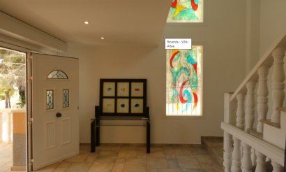 Resale - Villa - Altea