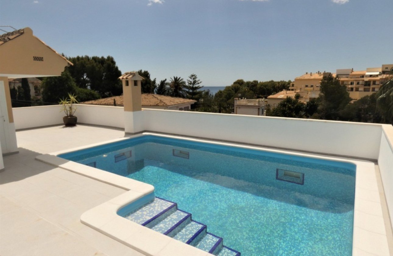 Resale - Villa - Altea