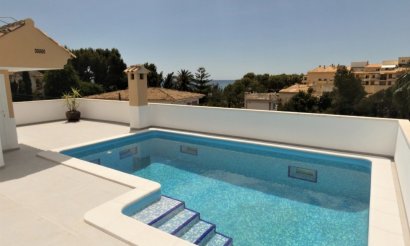Resale - Villa - Altea