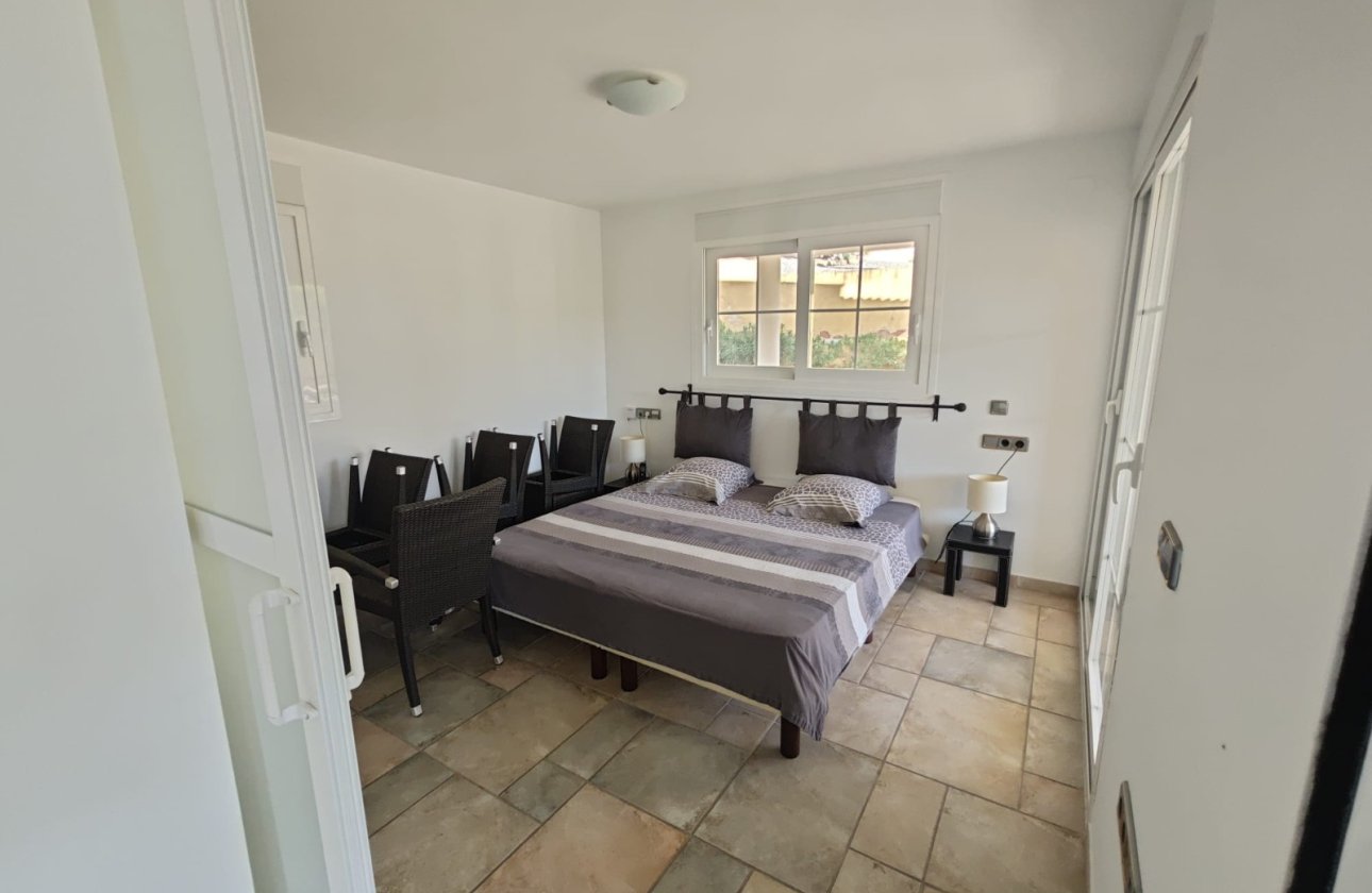 Resale - Villa - Altea