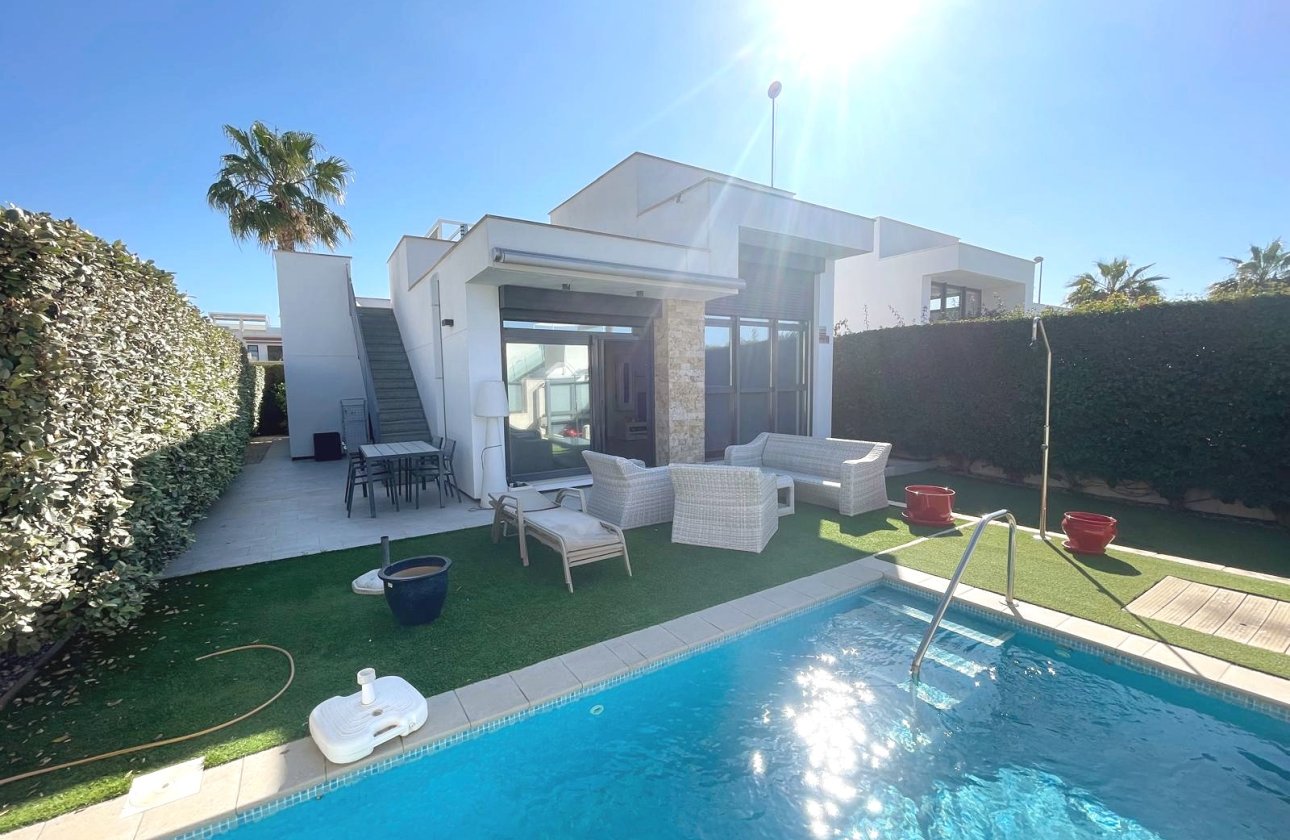 Revente - Villa - Ciudad Quesada - Pueblo Bravo