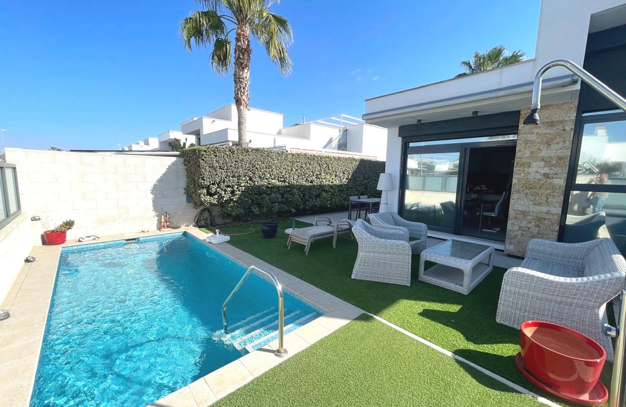 Revente - Villa - Ciudad Quesada - Pueblo Bravo