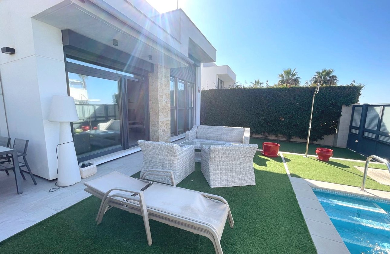 Revente - Villa - Ciudad Quesada - Pueblo Bravo