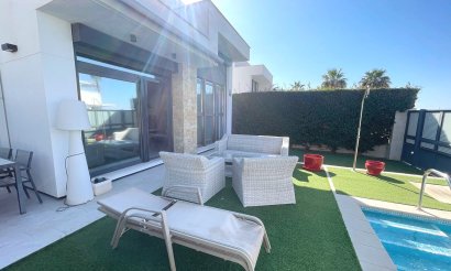 Revente - Villa - Ciudad Quesada - Pueblo Bravo