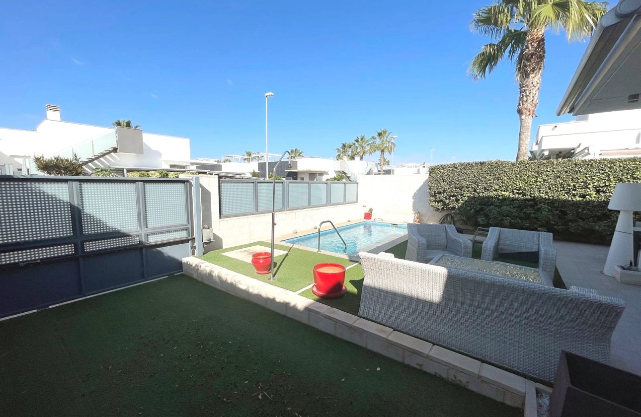 Revente - Villa - Ciudad Quesada - Pueblo Bravo