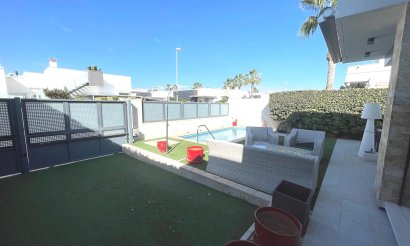 Revente - Villa - Ciudad Quesada - Pueblo Bravo