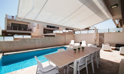 Revente - Villa - Orihuela Costa - Villamartin