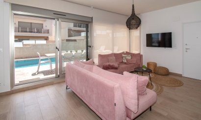 Revente - Villa - Orihuela Costa - Villamartin