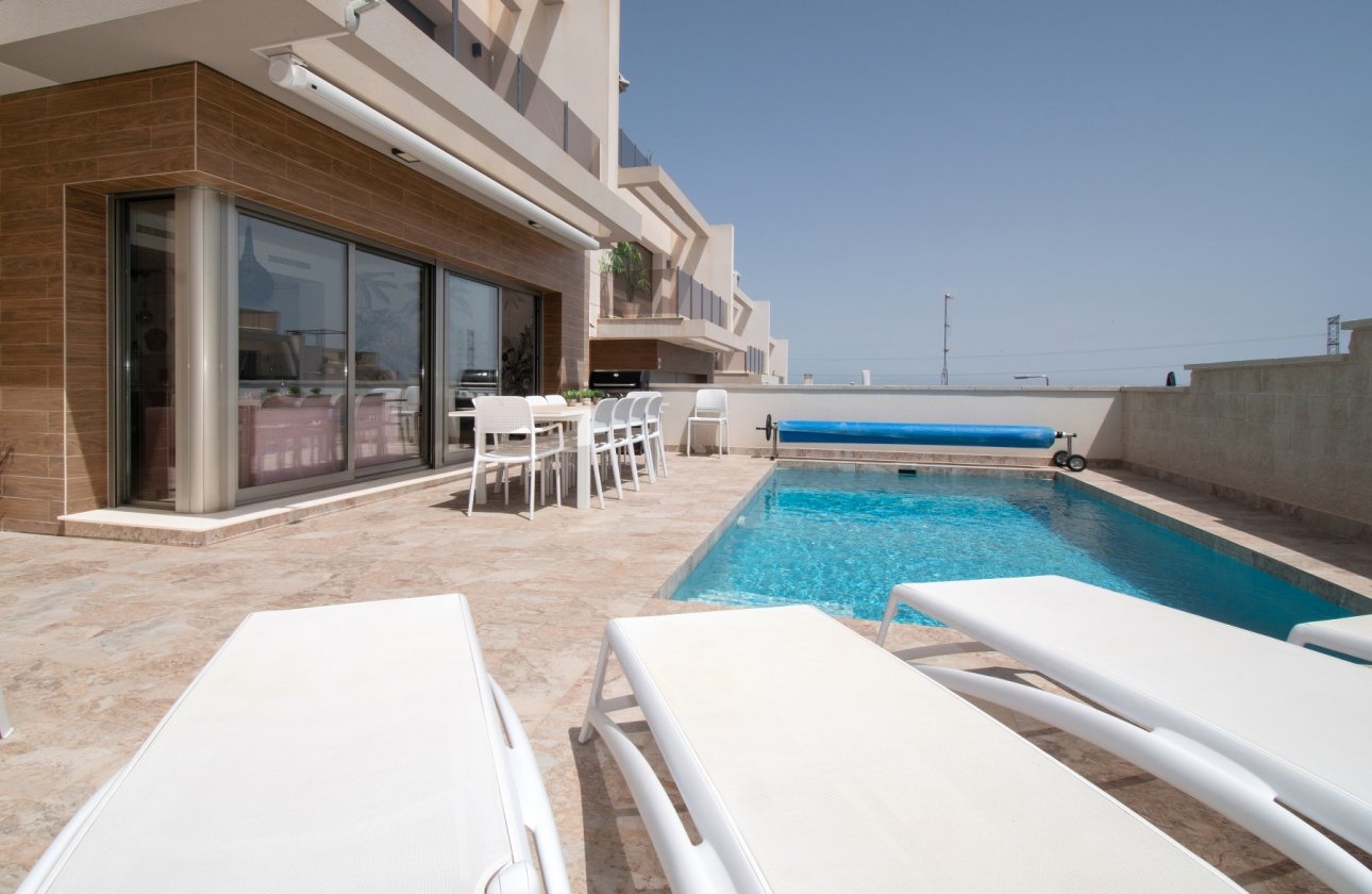 Revente - Villa - Orihuela Costa - Villamartin
