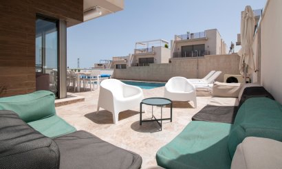 Revente - Villa - Orihuela Costa - Villamartin