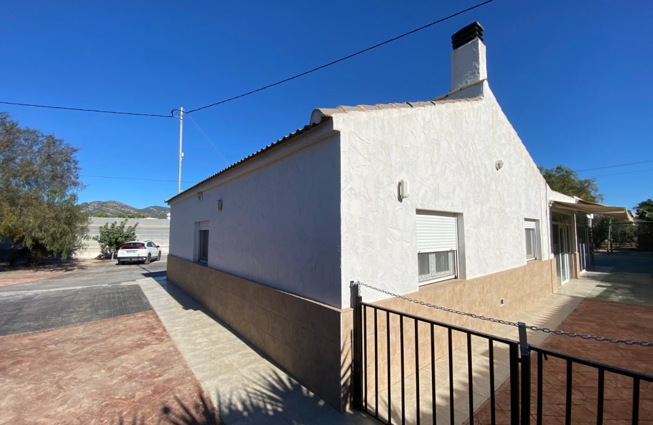 Resale - Villa - Sax