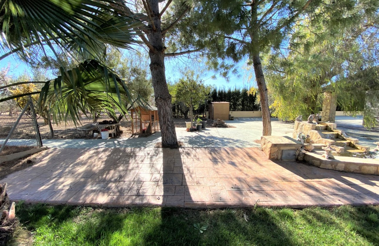 Resale - Villa - Sax