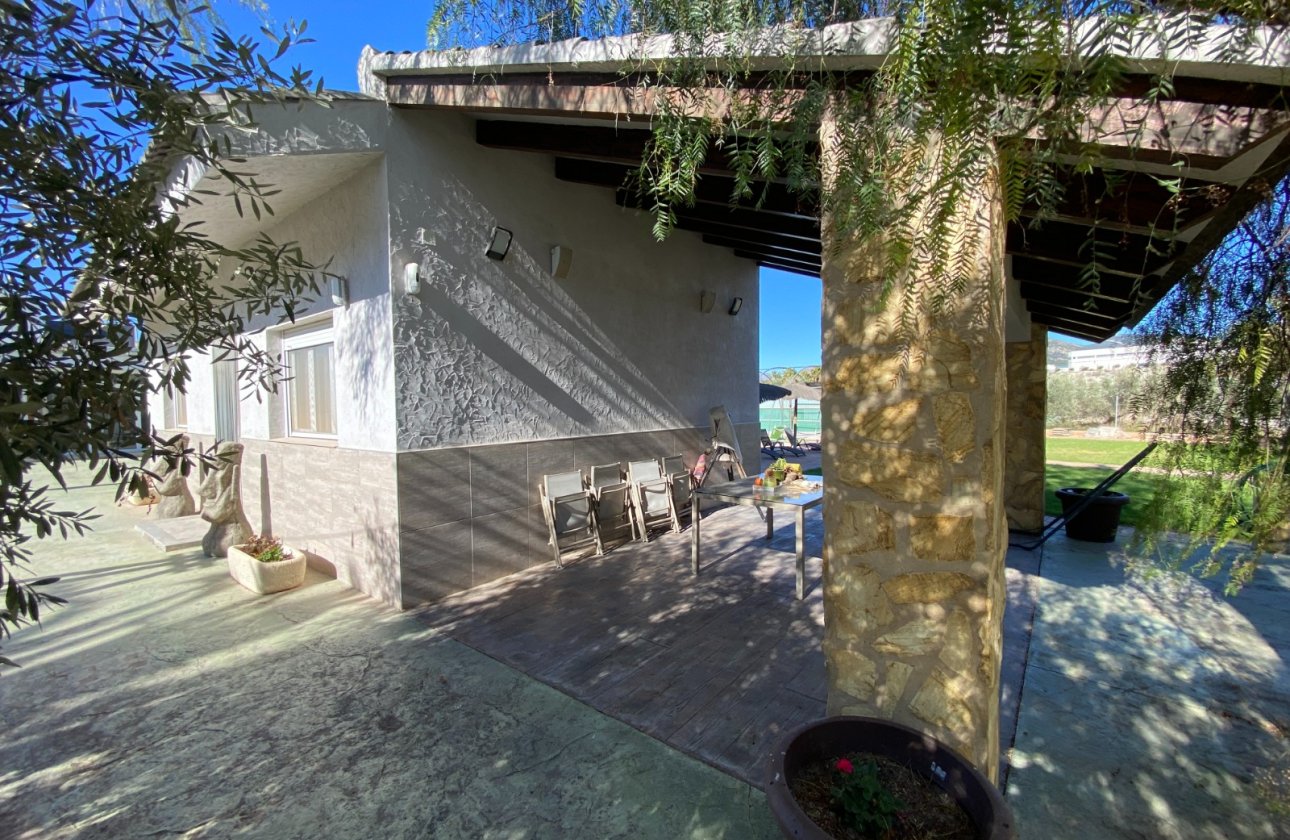 Resale - Villa - Sax