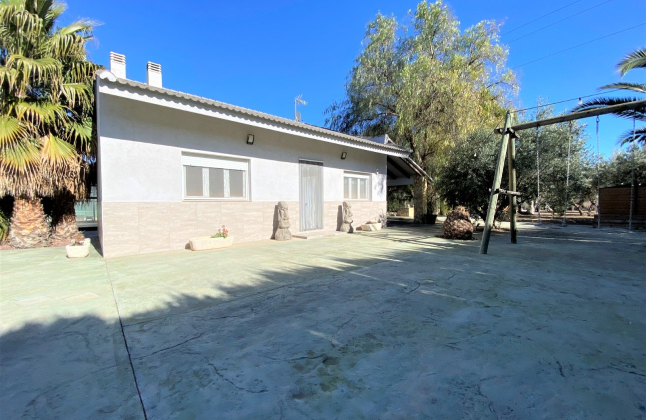 Resale - Villa - Sax