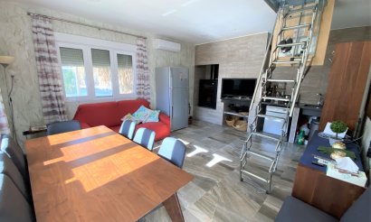 Resale - Villa - Sax