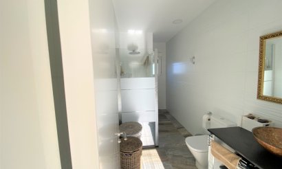 Resale - Villa - Sax