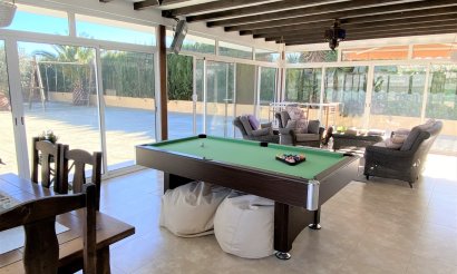 Resale - Villa - Sax