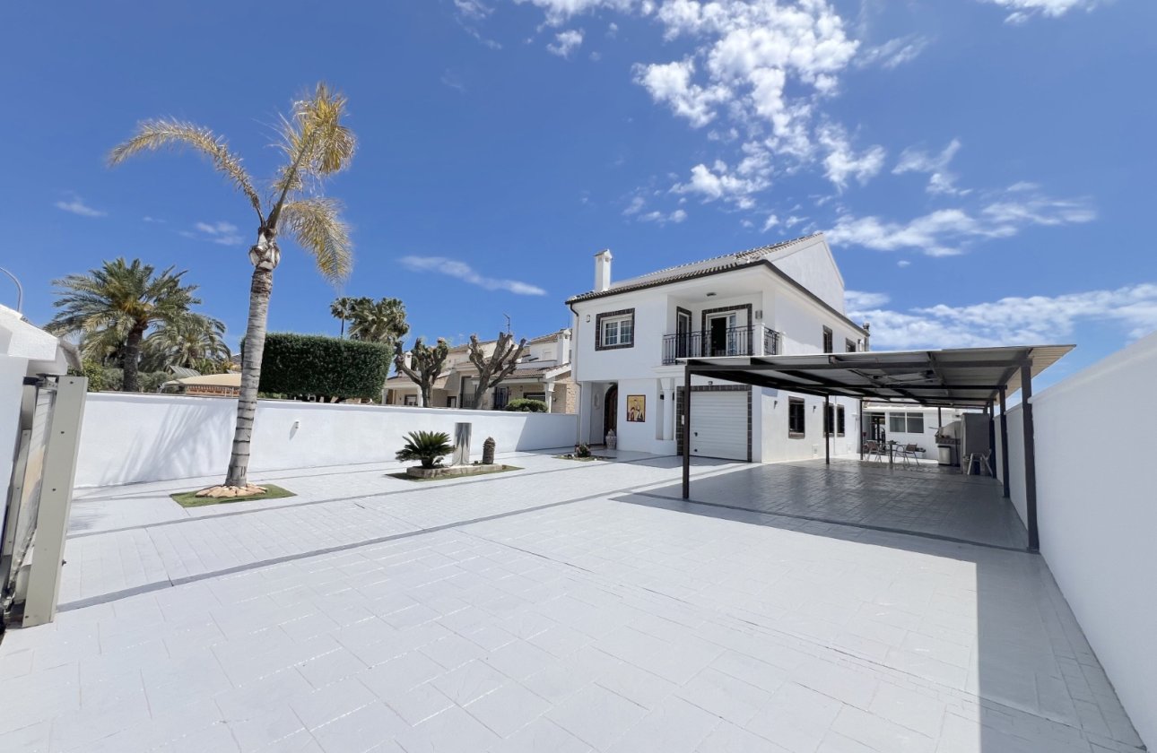 Resale - Villa - San Javier