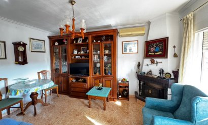 Resale - Villa - Torrevieja - Punta Prima
