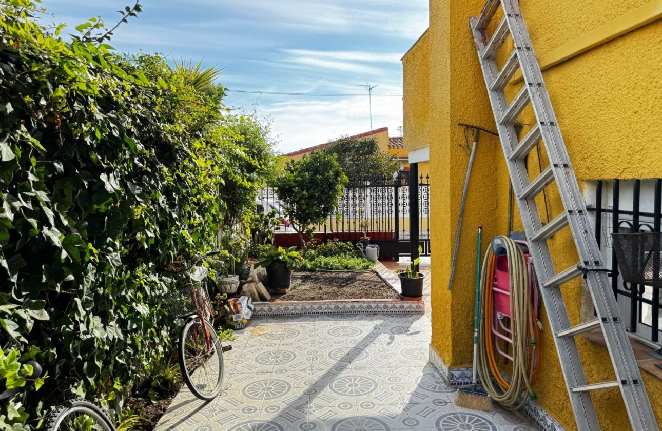 Resale - Villa - Torrevieja - Punta Prima