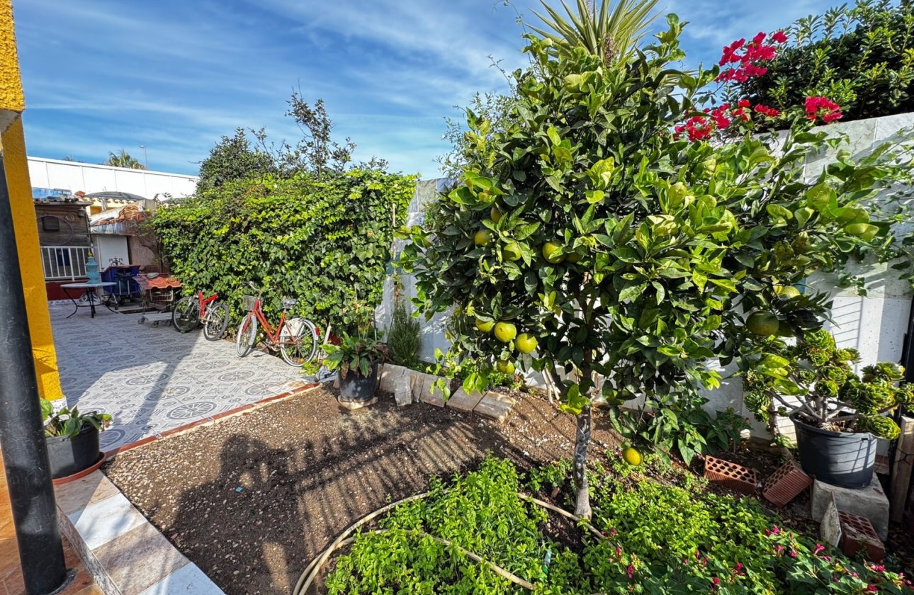 Resale - Villa - Torrevieja - Punta Prima