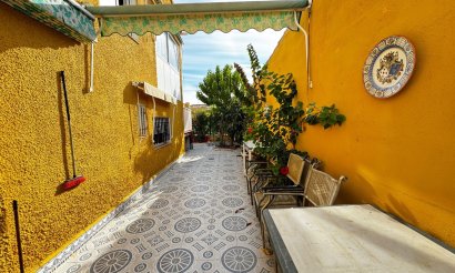 Resale - Villa - Torrevieja - Punta Prima