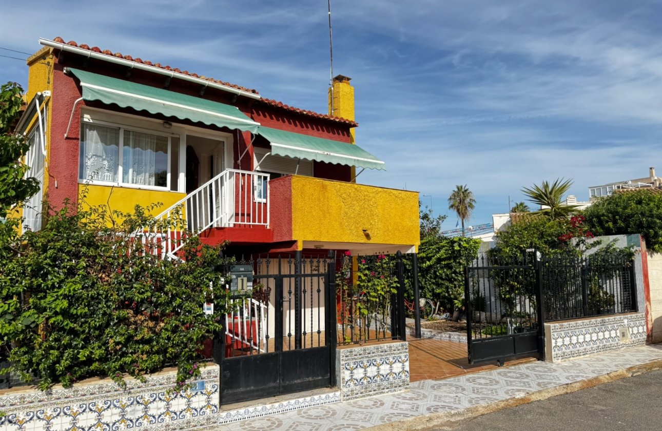 Resale - Villa - Torrevieja - Punta Prima
