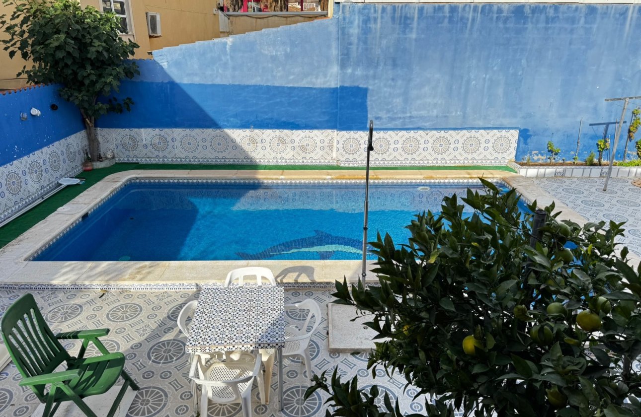 Resale - Villa - Torrevieja - Punta Prima