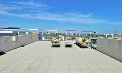 Reventa - Villa - Villamartin - Villamartín