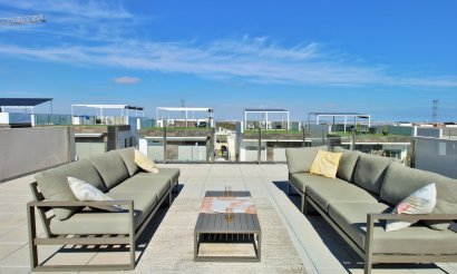 Reventa - Villa - Villamartin - Villamartín