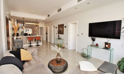 Reventa - Villa - Villamartin - Villamartín