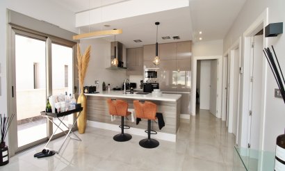 Reventa - Villa - Villamartin - Villamartín