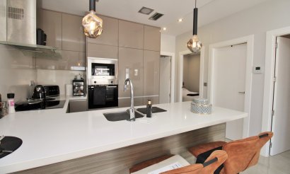 Reventa - Villa - Villamartin - Villamartín