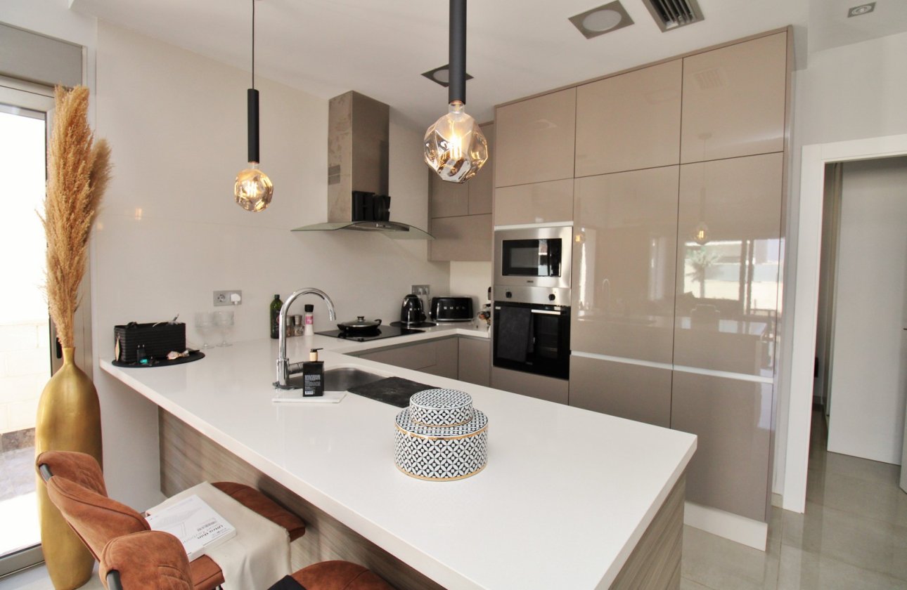 Reventa - Villa - Villamartin - Villamartín