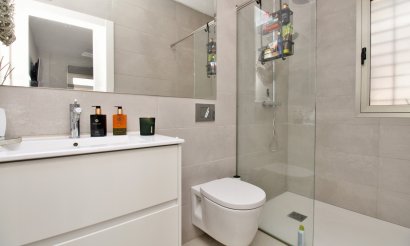 Reventa - Villa - Villamartin - Villamartín