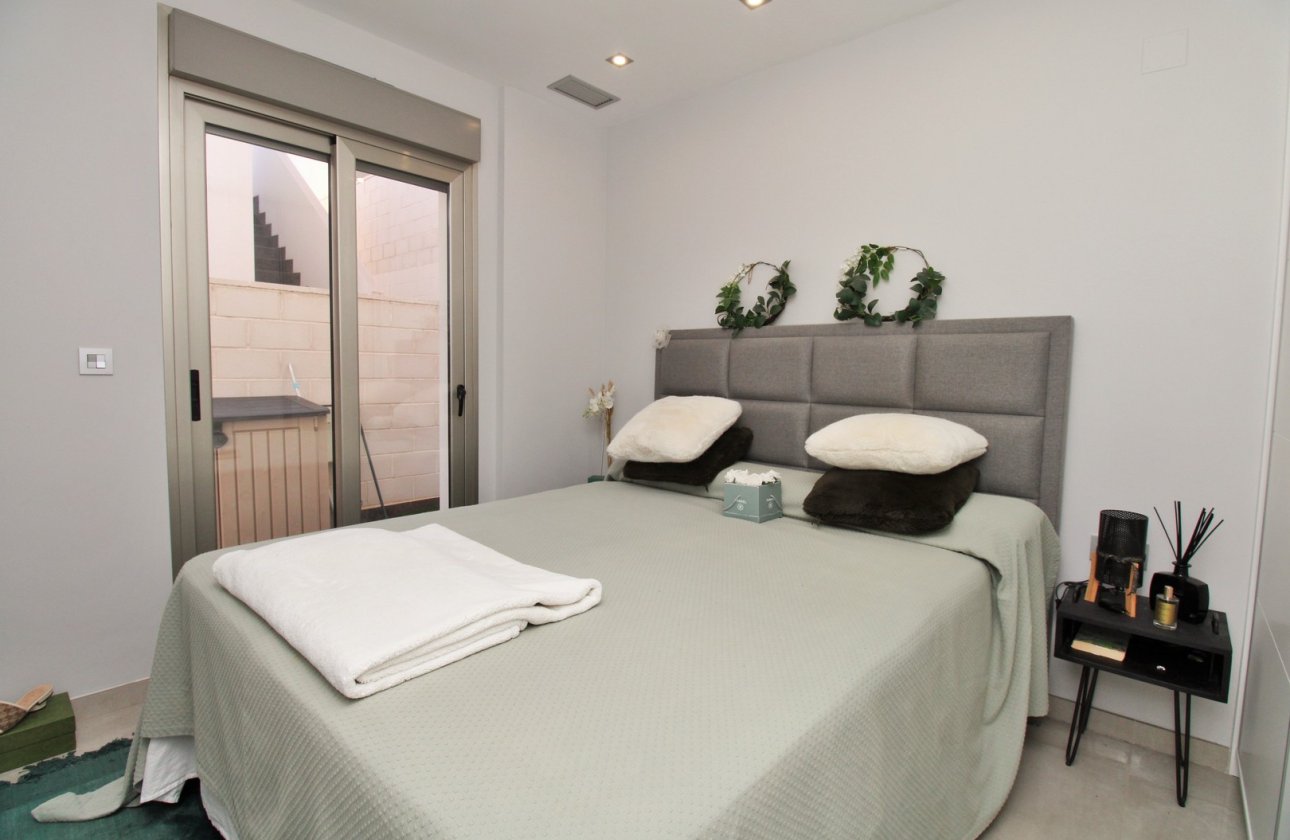 Reventa - Villa - Villamartin - Villamartín