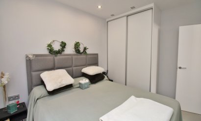 Reventa - Villa - Villamartin - Villamartín