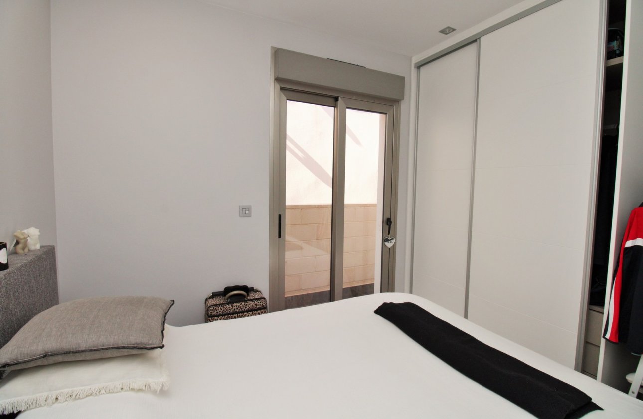 Reventa - Villa - Villamartin - Villamartín