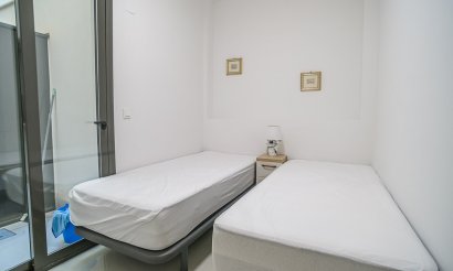 Reventa - Apartamento / piso - Torrevieja