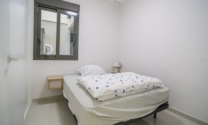 Reventa - Apartamento / piso - Torrevieja