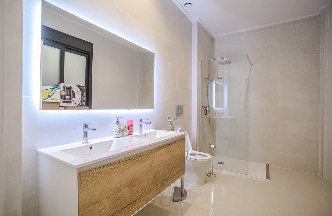 Reventa - Apartamento / piso - Torrevieja
