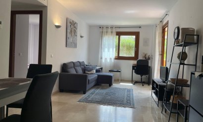 Resale - Apartment / flat - Torrevieja - Punta Prima