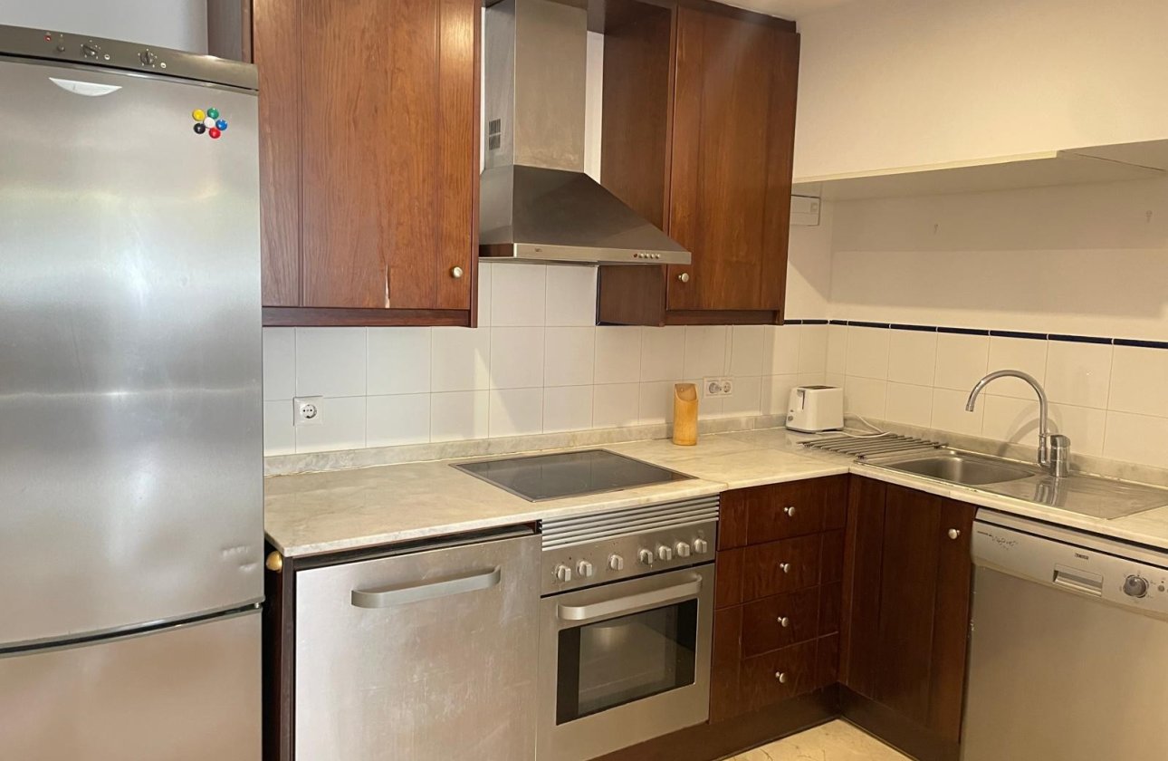 Resale - Apartment / flat - Torrevieja - Punta Prima